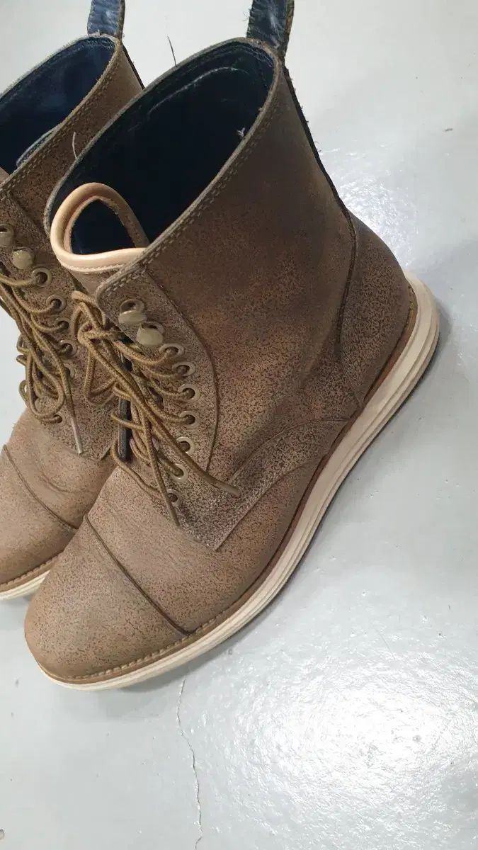 コールハーン ルナ グランドウォーター プーハン ブーツ 270