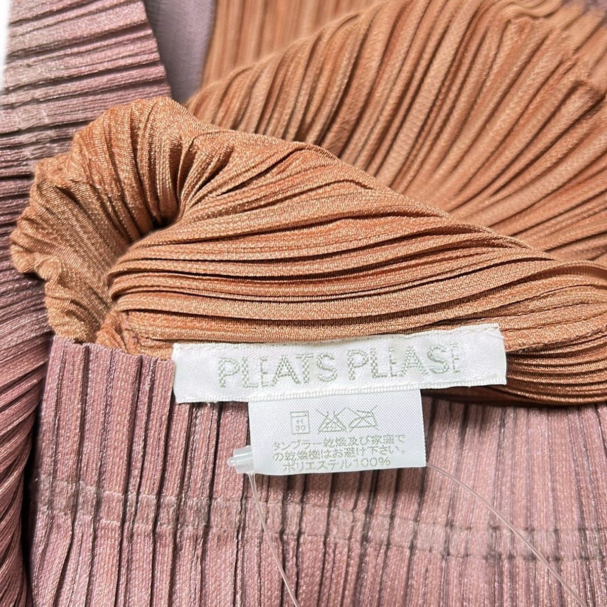 PLEATS PLEASE ブラウンノースリーブトップス　サイズ3 PLEATS PLEASE(プリーツプリーズ) ノースリーブシャツブラウス サイズ3