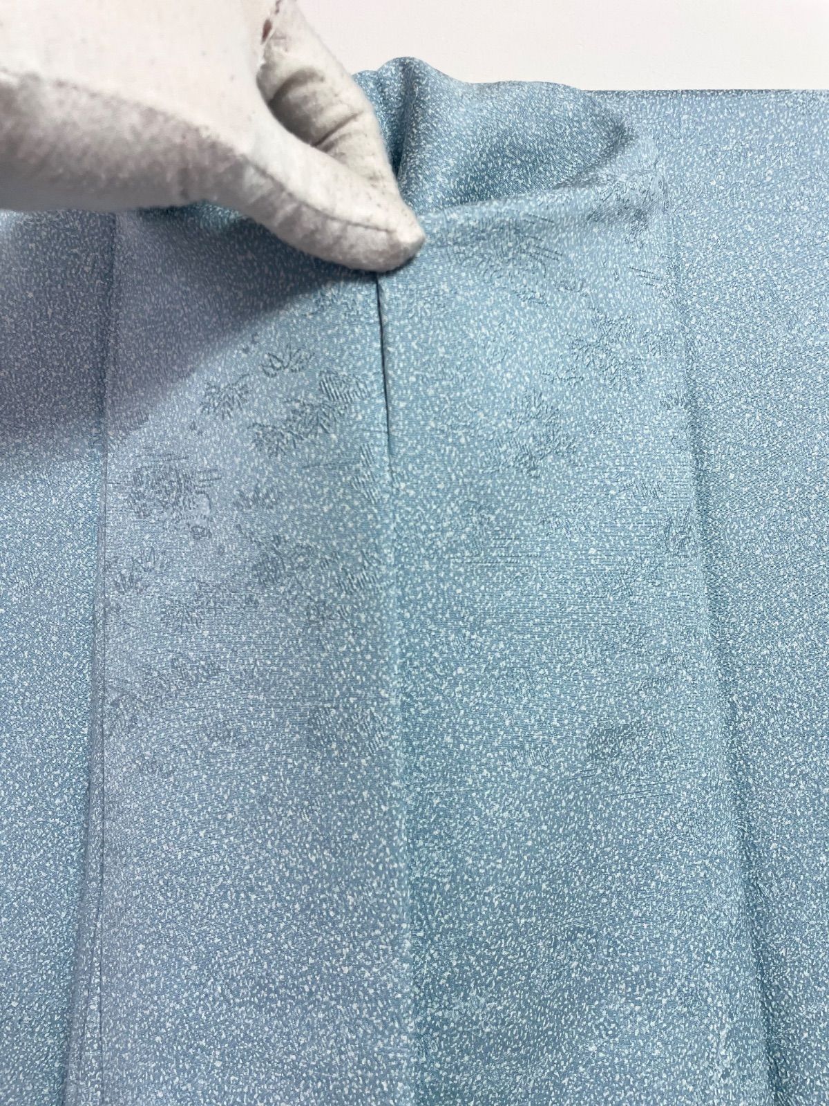  一度着用 色無地 たたき染め 袷 正絹 羽田ブルー 水色 斑 マダラ 色 踊り 舞踊 ガード加工 ワンオーナー 色無地 着物