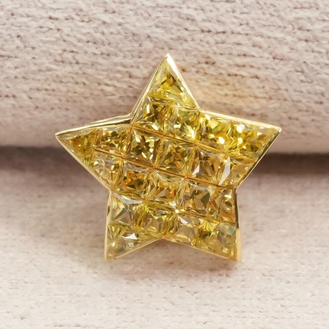 QVC K18 イエローサファイア スター ネックレストップ/25-1831S - メルカリ