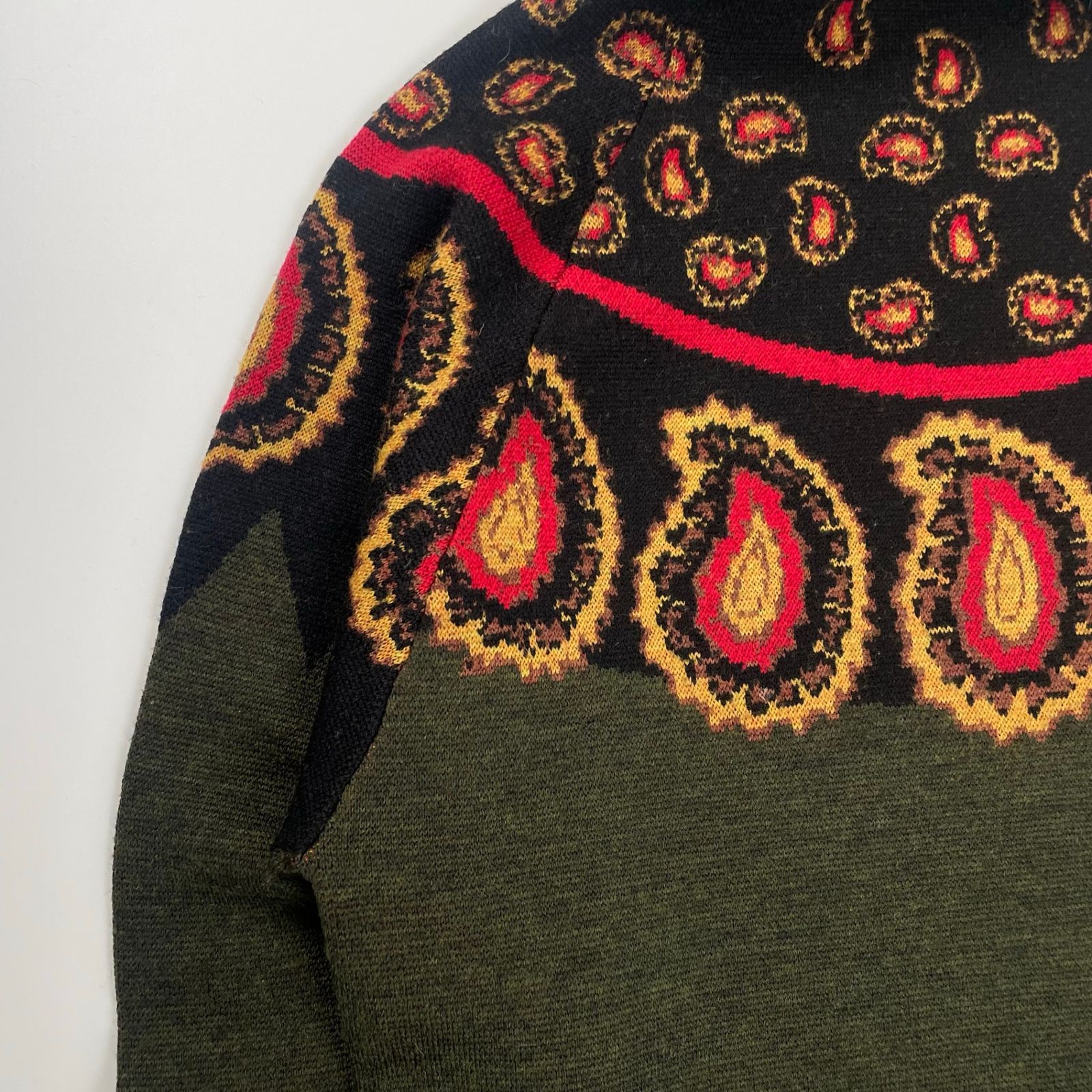 TOGA PULLA ペイズリー タートルネックニット TOGA PULLA トーガプルラ / ペイズリータートルネックニット 参考定価