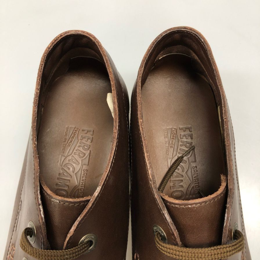 フェラガモ ドライビングシューズ