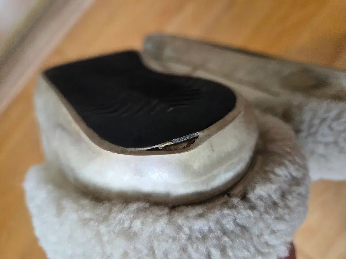 シープスキンのミュール 245-250