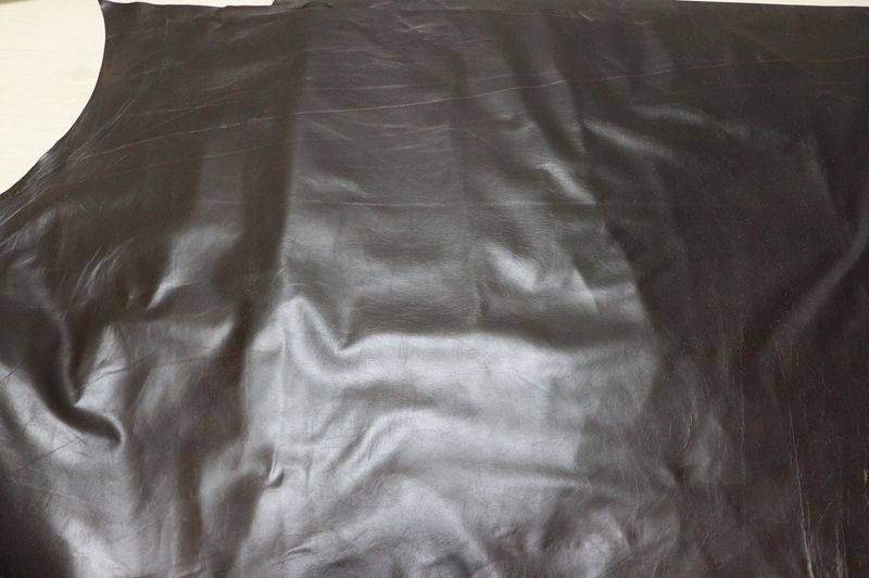 ヴィンテージブラウン 296 ds クロム革 牛革 イタリア レザー クラッキング加工 はぎれ 一枚革 レザークラフト 革 皮 本革 diy 生地 材料