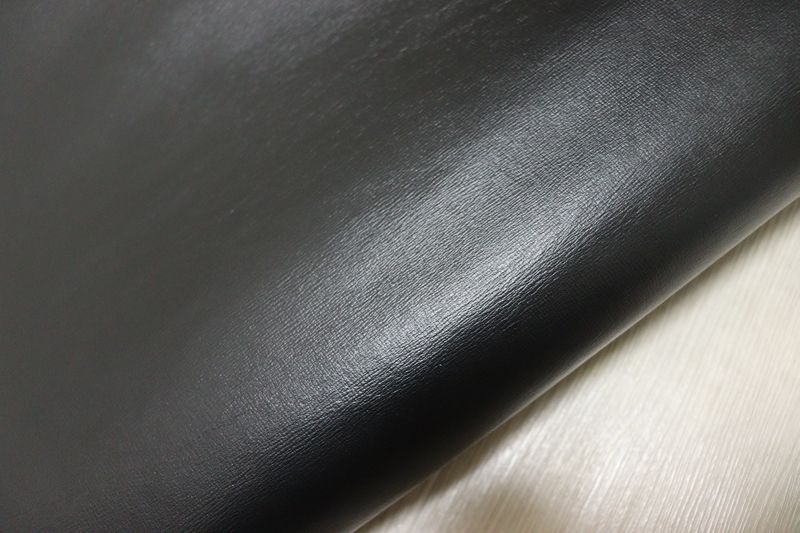  ブラック 270 ds クロム革 牛革 国産 レザー 絹目型押し はぎれ 一枚革 レザークラフト 革 皮 本革 diy 生地 材料 生地/糸 手芸素材 材料