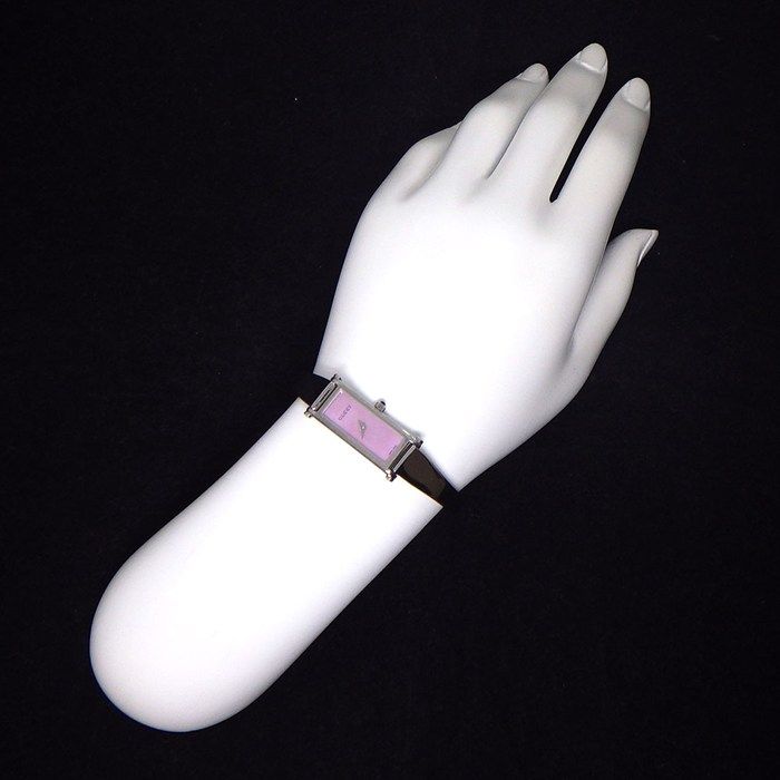 t GUCCI 1500L スクエア　ピンクシェル　バングルウォッチ中古品 グッチ GUCCI 腕時計 バングルウォッチ 1500L レクタンギュラー ピンク