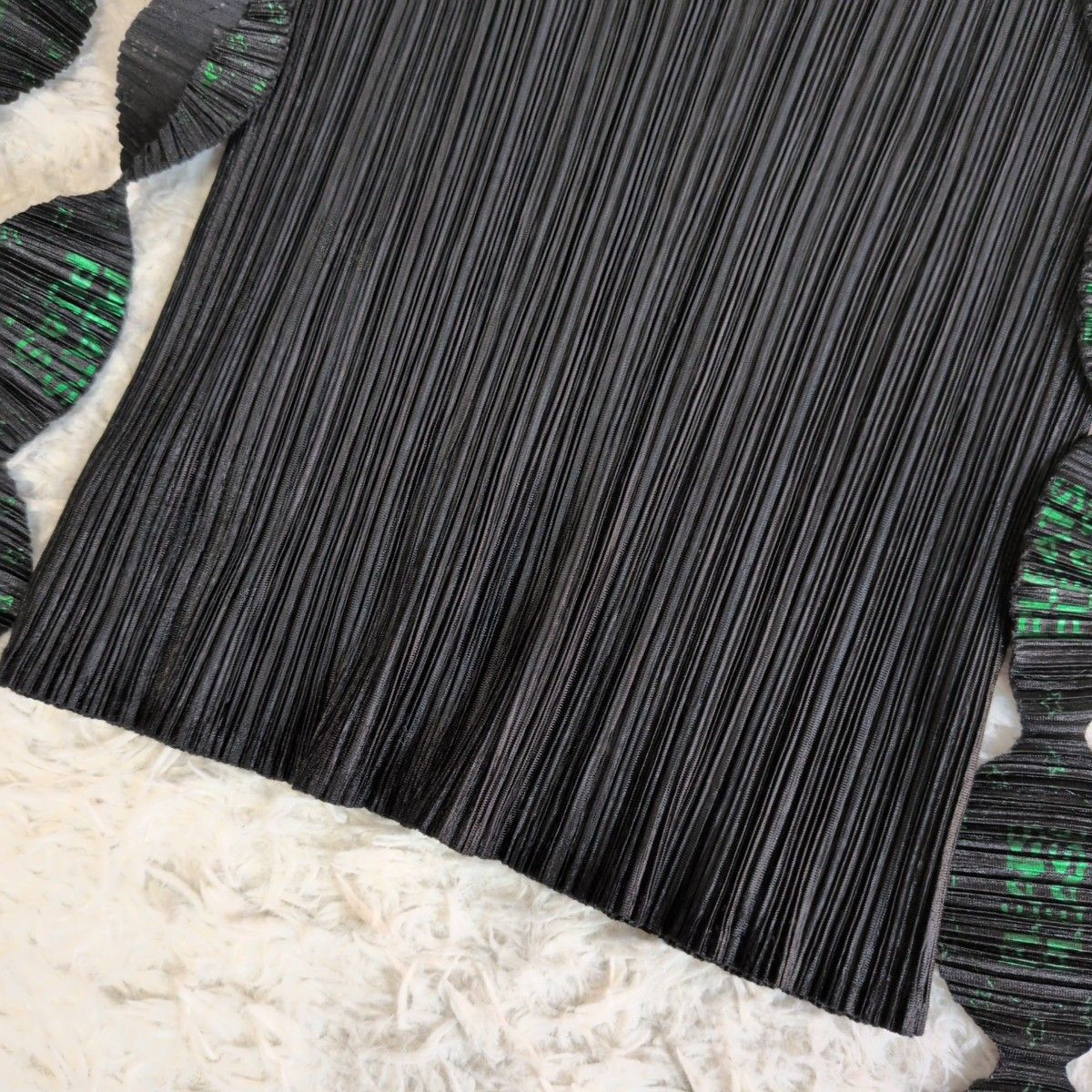  激 PLEATS PLEASE ISSEY MIYAKE プリーツプリーズイッセイミヤケ 装飾リボン デザインカットソー タンクトップ サイズ3 ノースリーブ ノースリーブ Tシャツ カットソー