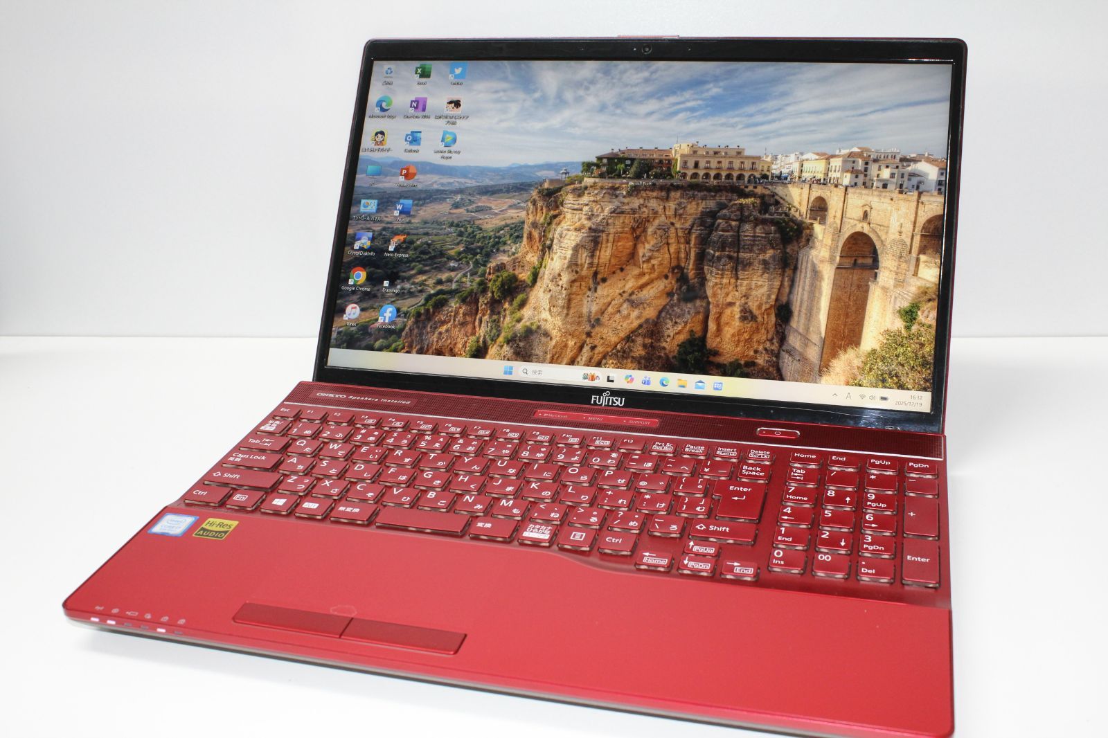 中古ノートPC】富士通〈LIFEBOOK AH53/B3〉Intel Core i7/SSD512GB