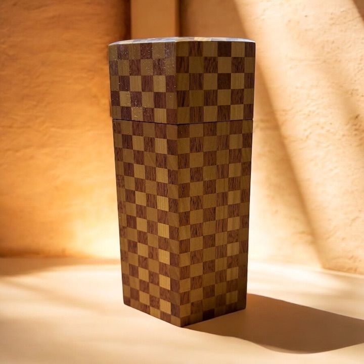 寄木細工 茶筒木製 小物入れ 六角形 蓋付き 伝統工芸 市松模様 木工細工 収納ボックス インテリア 和モダン 雑貨 置物