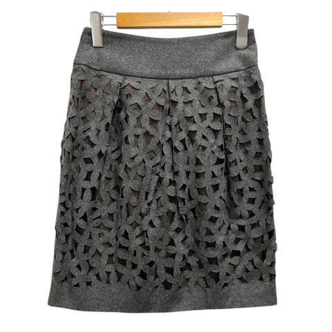 ブルネロクチネリ スカート フ 台形 タック ウール混 カシミヤ混 フラワー ミニ丈 38 チャコールグレー