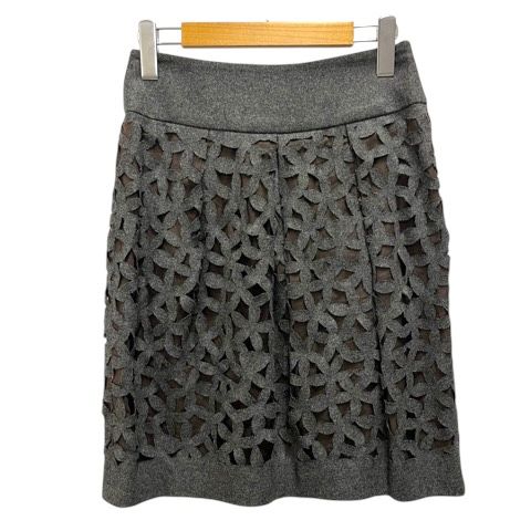 ブルネロクチネリ スカート フ 台形 タック ウール混 カシミヤ混 フラワー ミニ丈 38 チャコールグレー