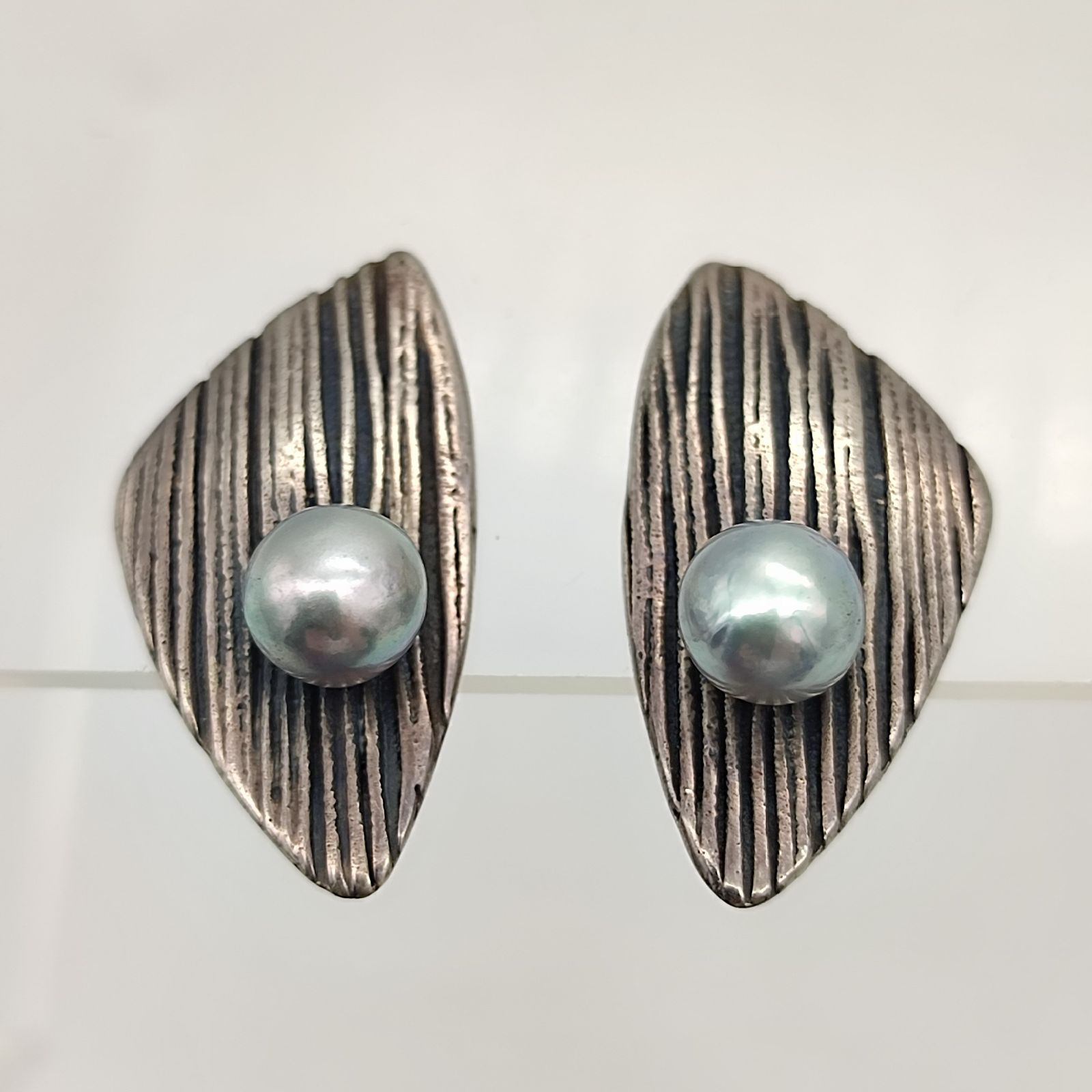 BeBe ベべ マベパールデザインイヤリング SILVER シルバー925