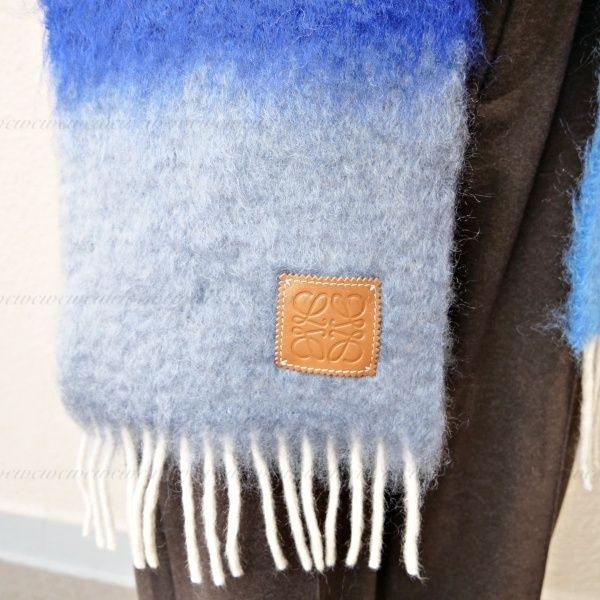  ギフト包装無料 ロエベ 毎年 グラデーションマフラー レディース女性プレゼントギフトショップ袋付き お祝い プレゼント マフラー 小物