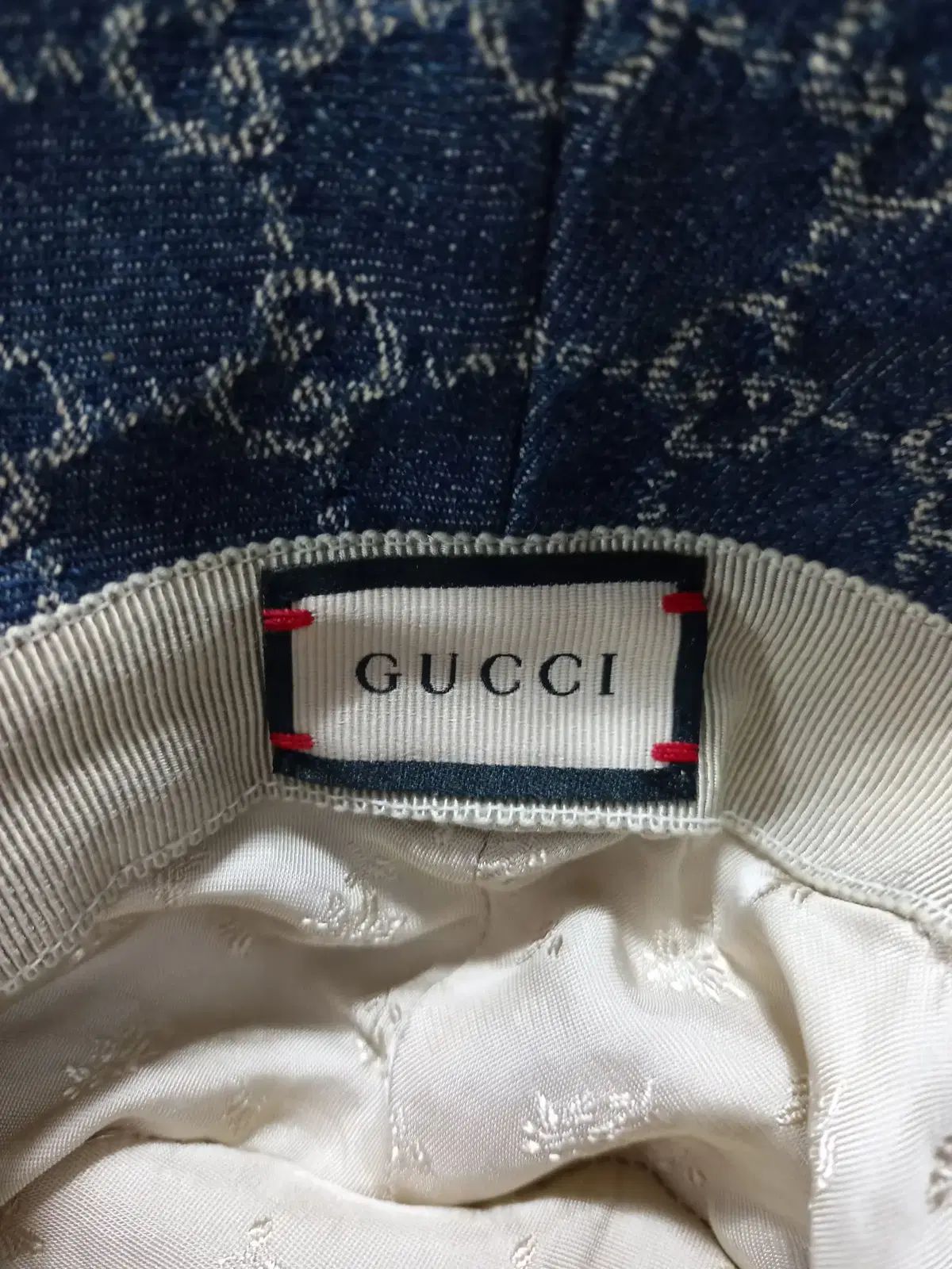 バケットハット