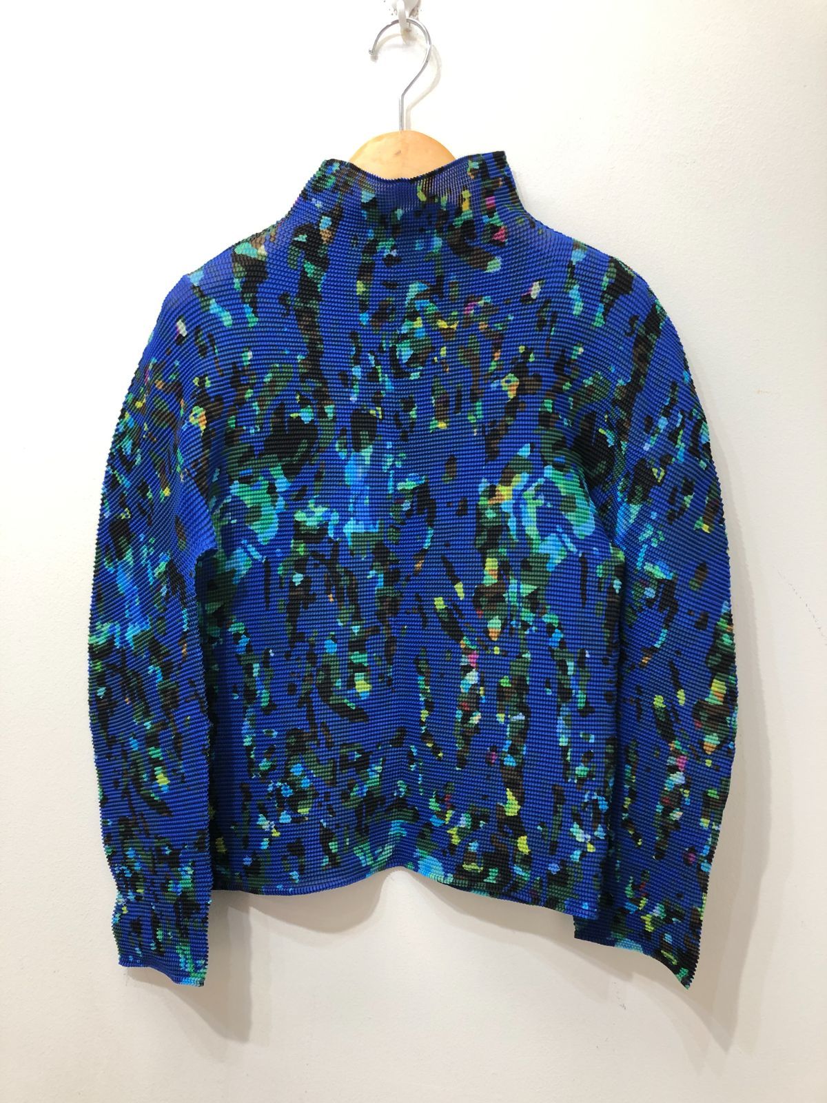 770☆me ISSEY MIYAKEイッセイミヤケ☆ハイネックカットソー 迷彩