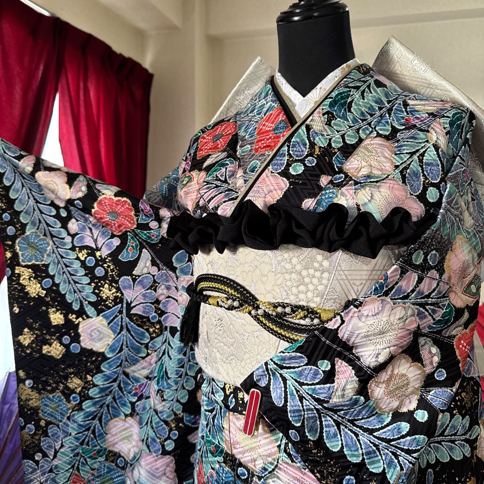 豪華振袖セット(4点)・袋帯・半衿・重ね衿・正絹・辻が花・舞蝶・金彩