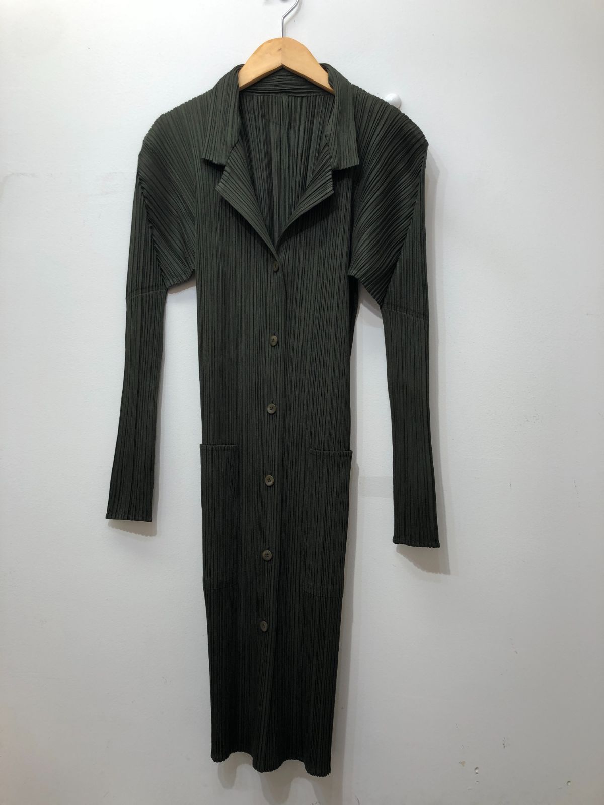 PLEATS PLEASE　プリーツプリーズ 　カーディガン PLEATS PLEASE(プリーツプリーズ) ロングプリーツカーディガンPP93