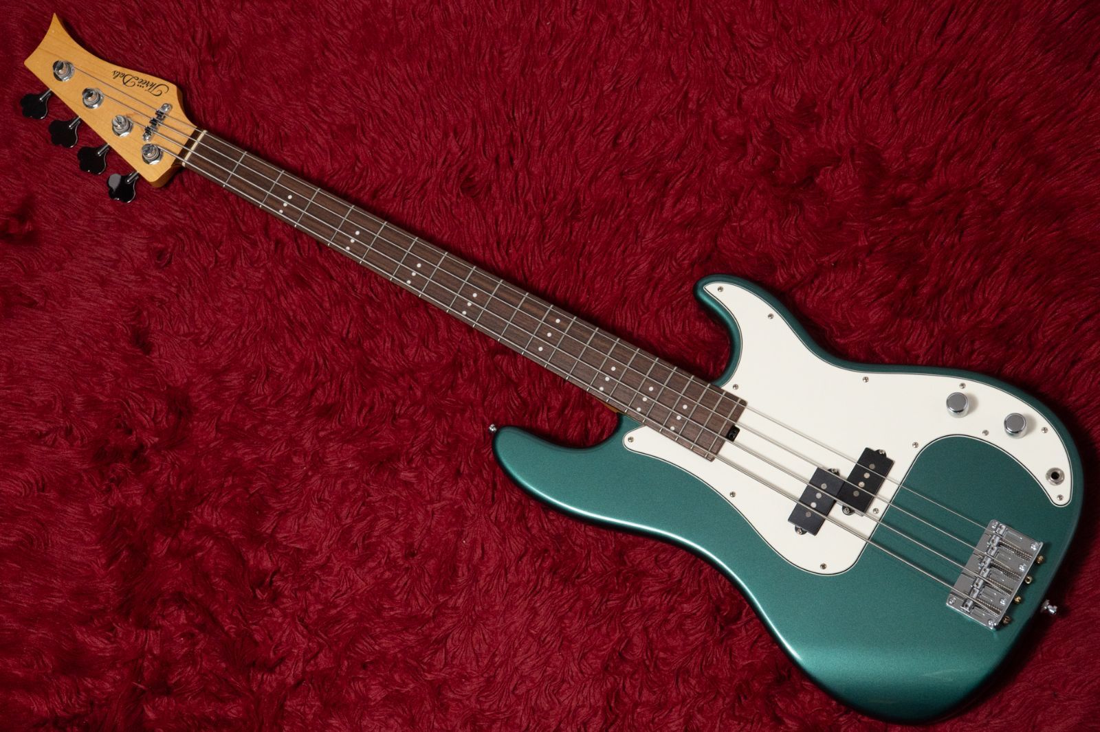 Three Dots PB BRG R 3 860 kg T 619 GIB横浜