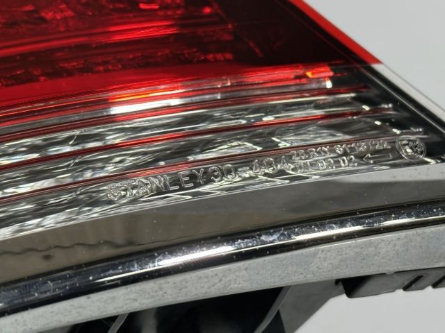 クラウン ロイヤル GRS210 GRS211 AWS210 AWS211 純正 左テールランプ