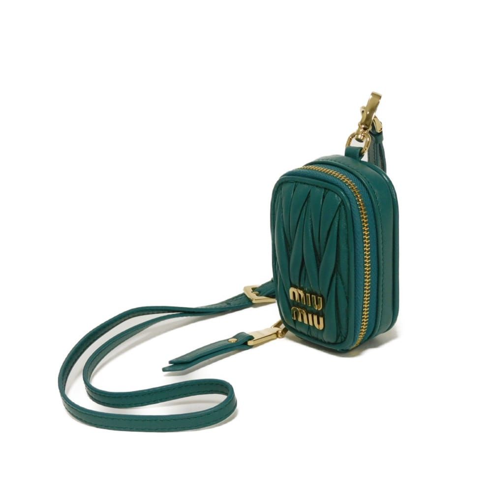 MIUMIU ミュウミュウ マテラッセ ネック ミニ ダブルロゴ グリーン RFID ICチップ ロゴ メタル ラグーナ ポーチ 5 TT 172 2 FPP F 0 K 41