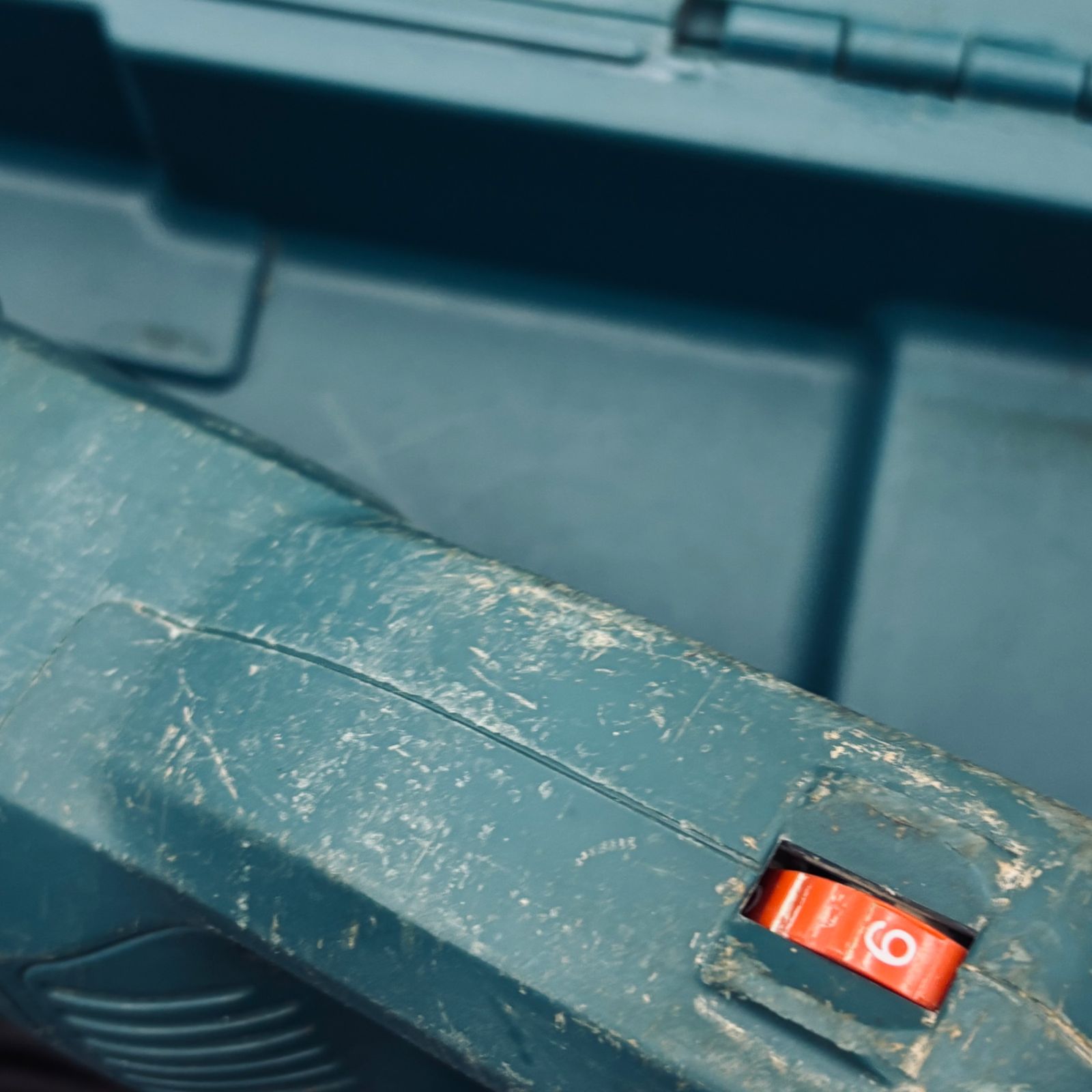 makita 電動ケレン