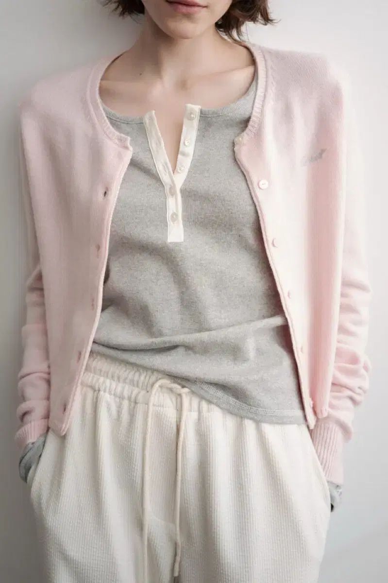 タナット Contrast rib button top gray