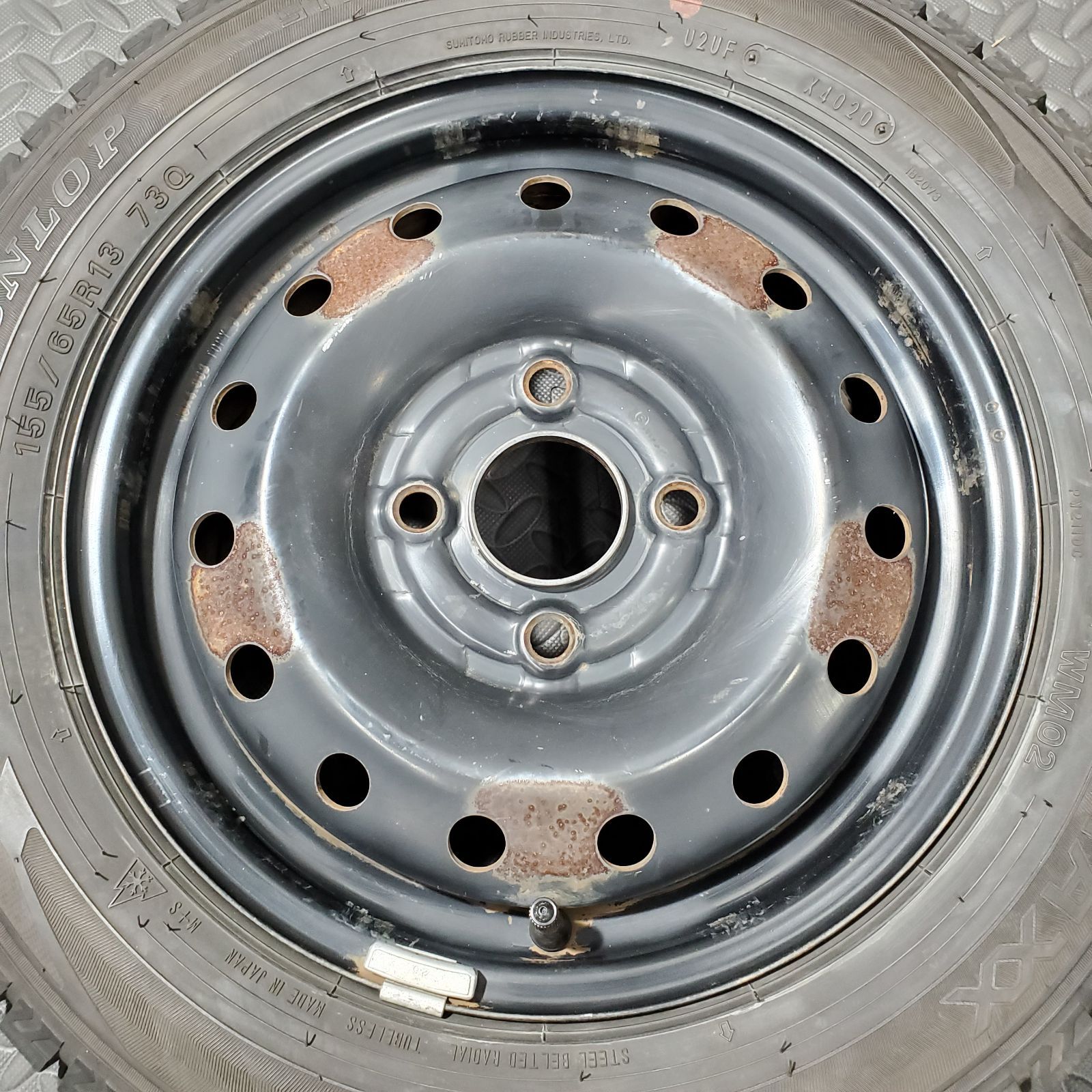 20年製 155 65 R 13 ダンロップ ウィンターマックス WM 02 ホンダ ライフ JB 5 ゼスト ザッツ スタッドレスタイヤ 1318