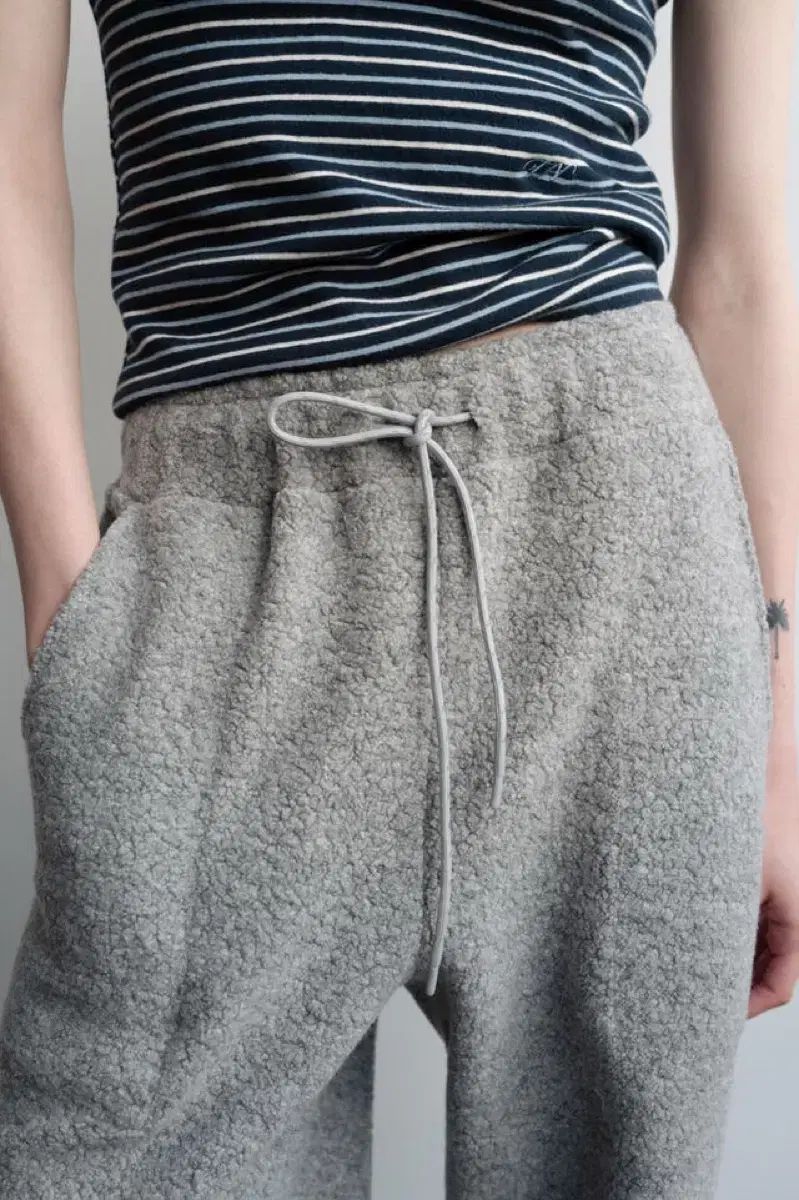 TANNAT Fluffy pocket pants グレー フラッフィー ポケット パンツ