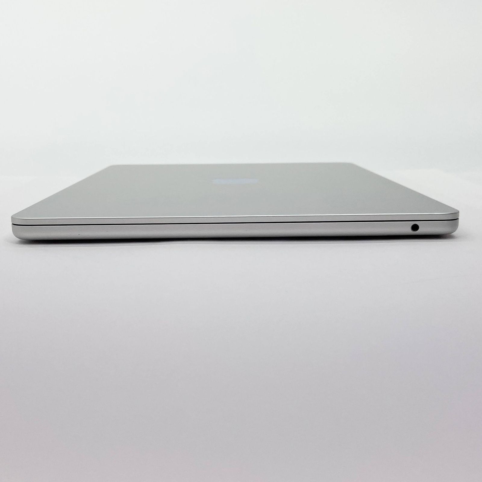 MacBook Air M2 2022 8コアCPU/8コアGPU 8GB 256GB MLXY3J/A シルバー