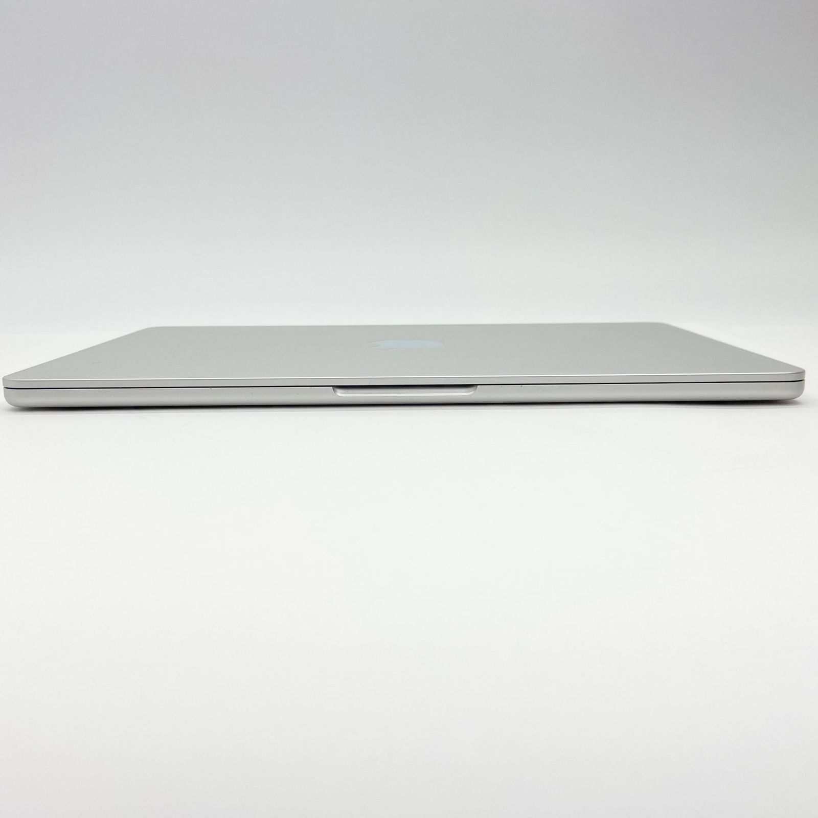 MacBook Air M2 2022 8コアCPU/8コアGPU 8GB 256GB MLXY3J/A シルバー