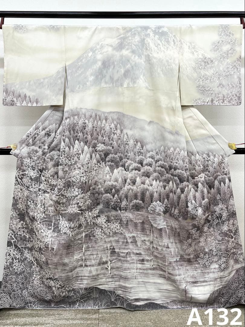山岡古都 訪問着 大正池 風景画 正絹 躾糸付き A132 - メルカリ
