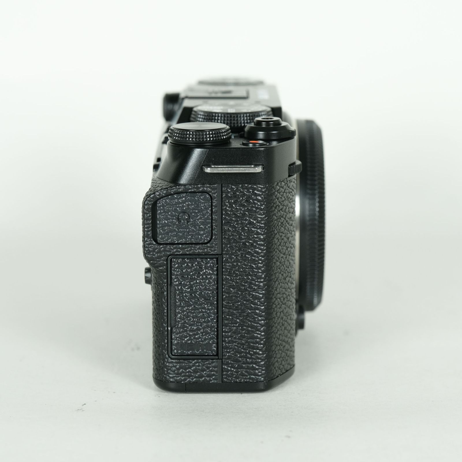 新品同様 | シャッター数95回｜外付けグリップ付] FUJIFILM X-M5