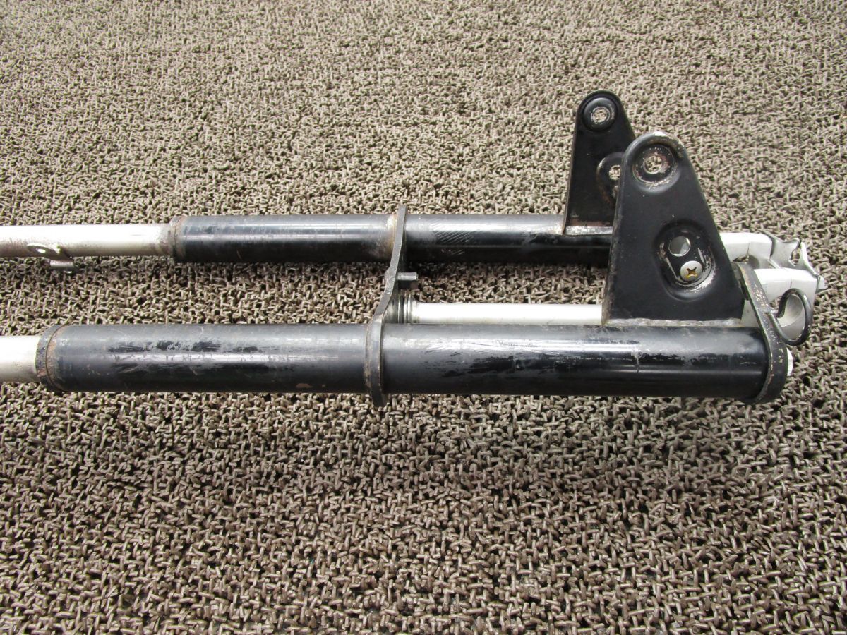 アメリカンダックス50 フロントフォーク トップブリッジ □A474