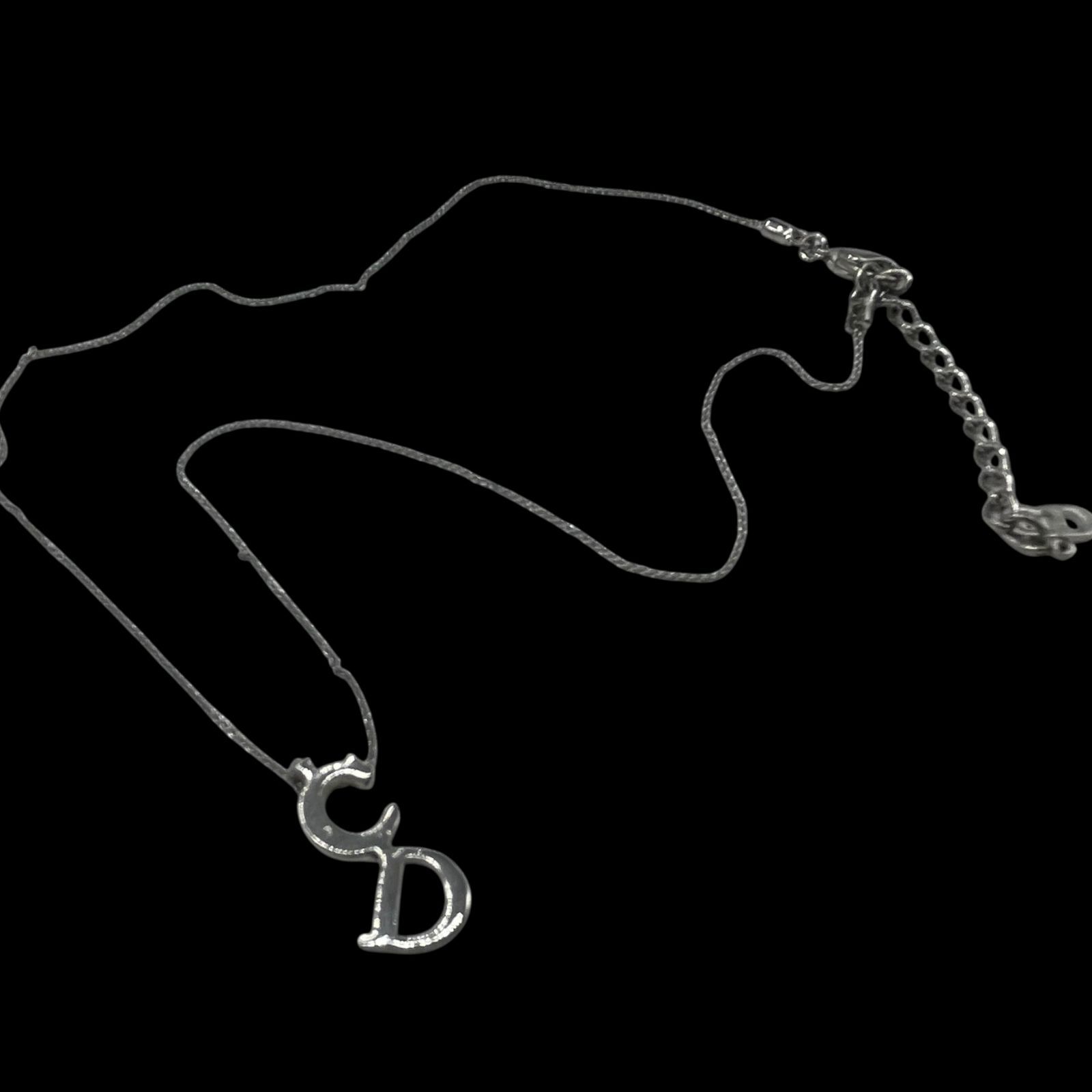 クリスチャンディオール エンブレムロゴネックレス Christian Dior クリスチャン ディオール ネックレス ゴールド ロゴ