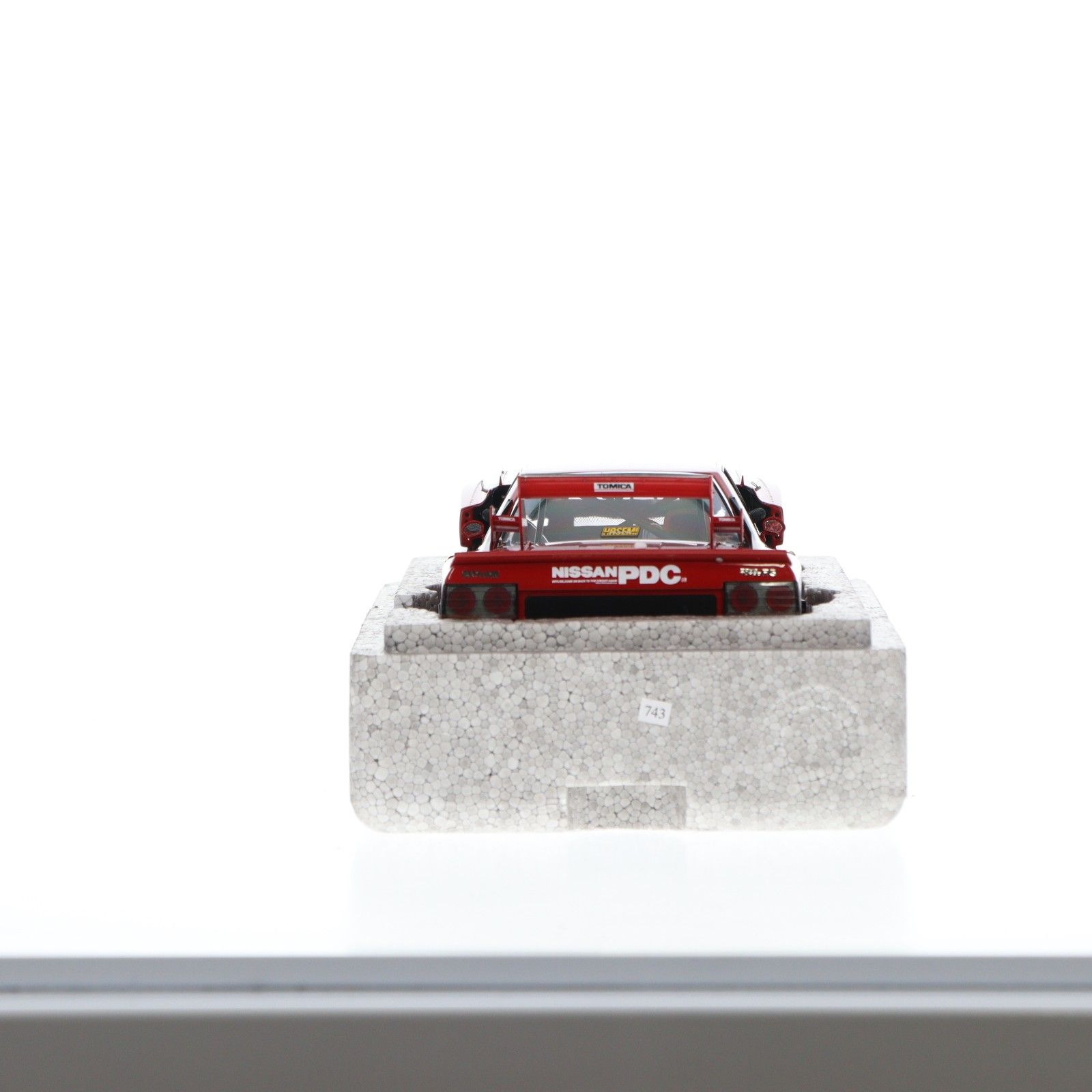 Signature 1/18 NISSAN SKYLINE RS TURBO SUPER SILHOUETTE