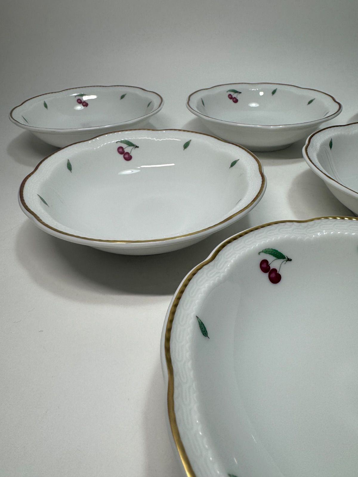 Richard Ginori リチャード・ジノリ「ボンジョルノ・チェリー」サラダ