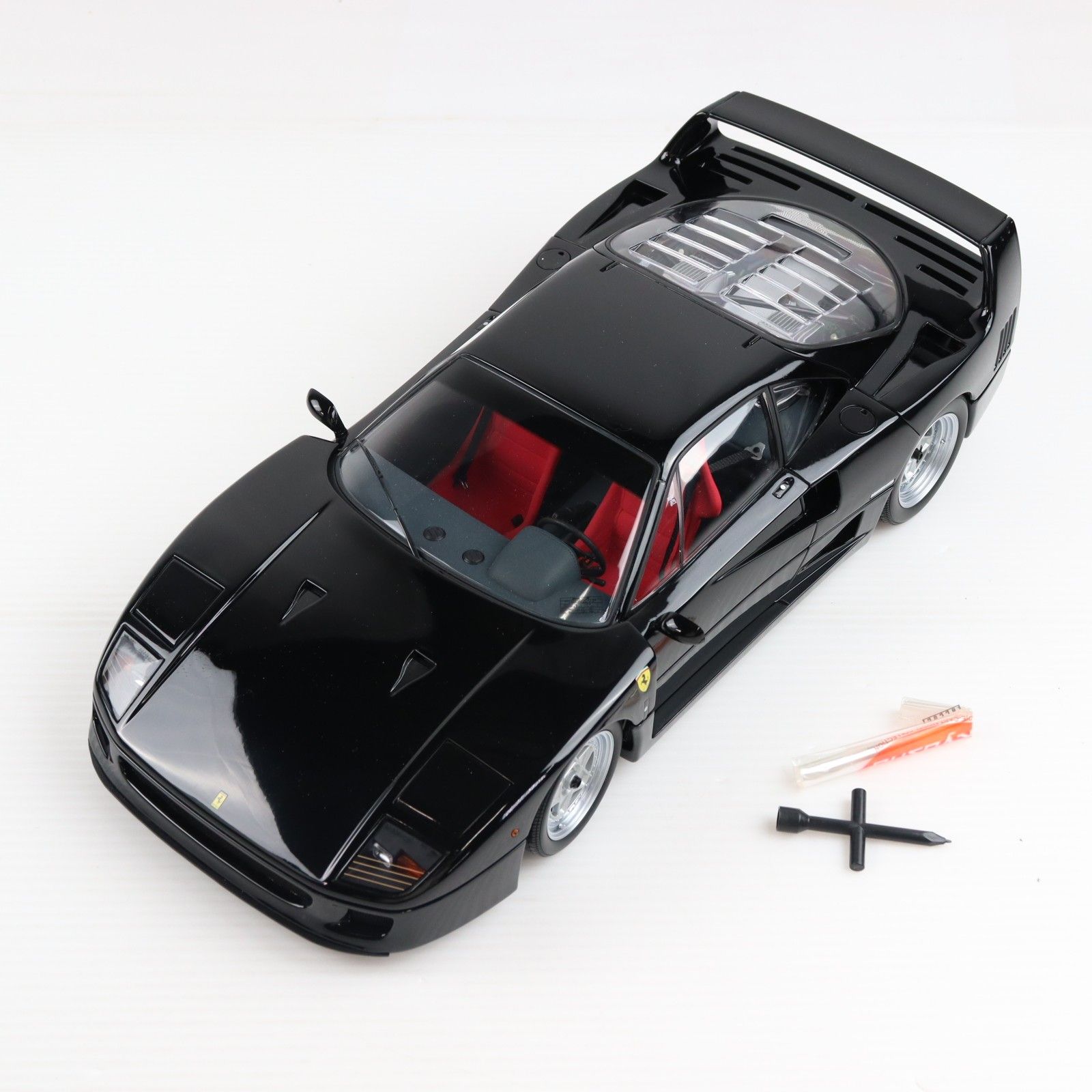1/12 FERRARI(フェラーリ) F40(ブラック) 完成品 ミニカー(08602BK) 京