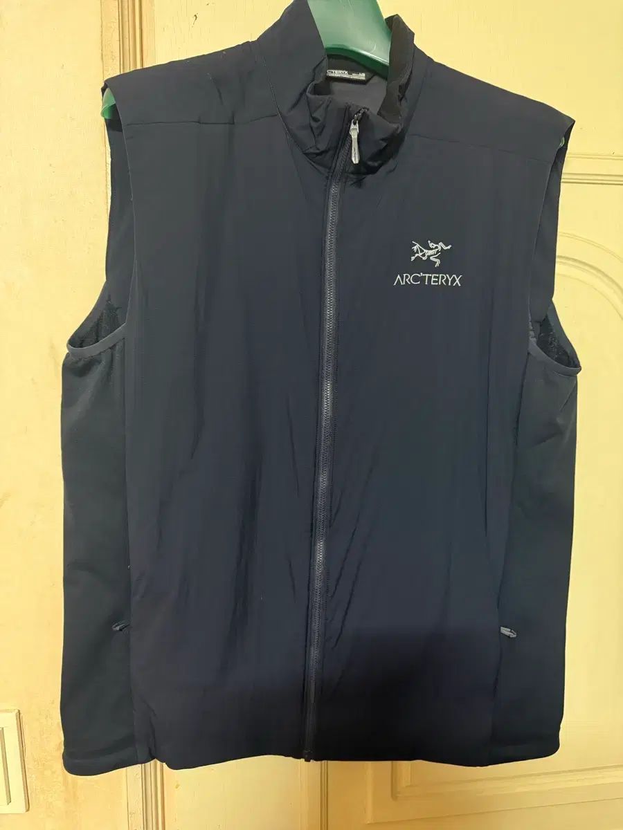 ARC TERYX アークテリクス lt ベスト ネイビー L