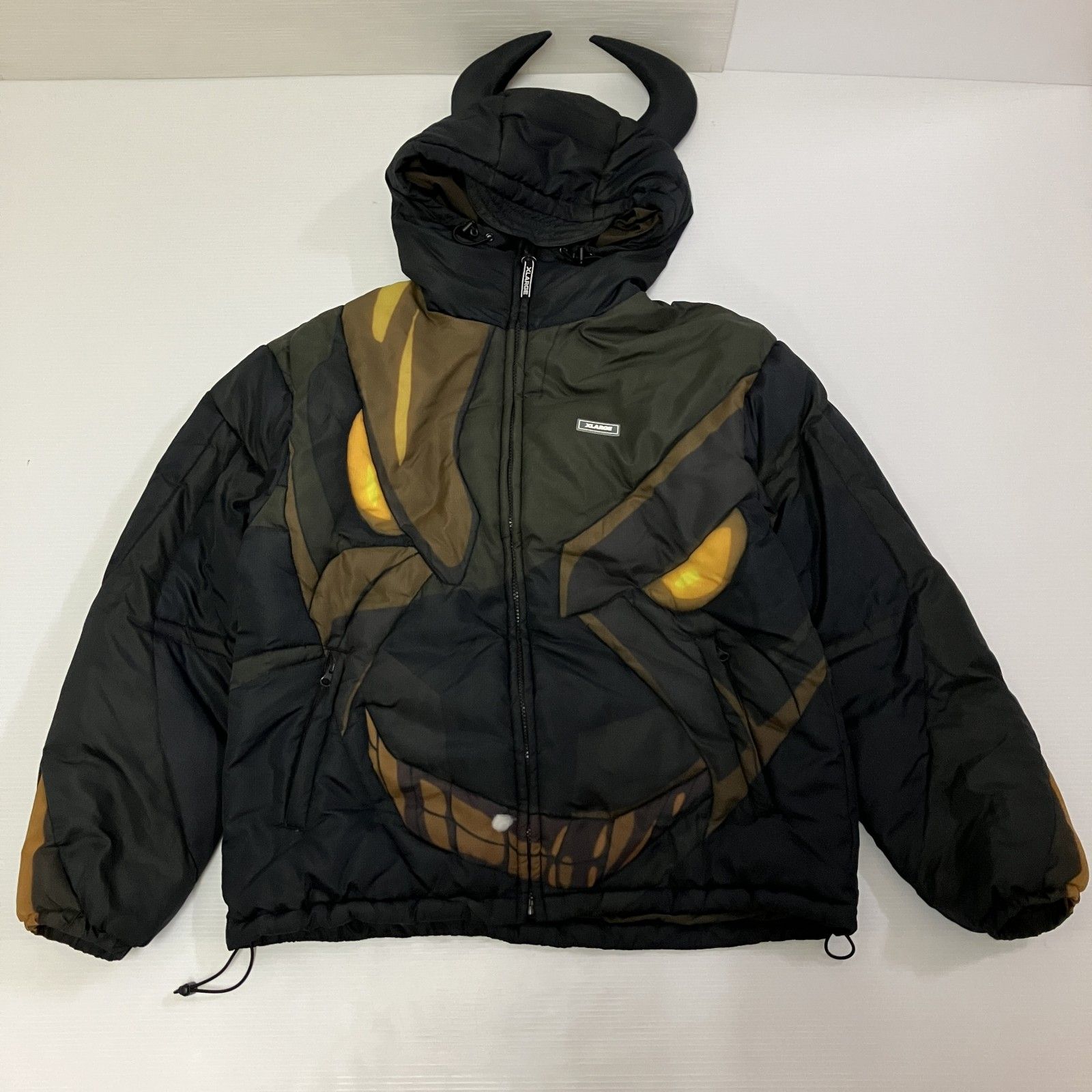 ◇ XLARGE エクストララージ ダウンジャケット NETFLIX プルートウ