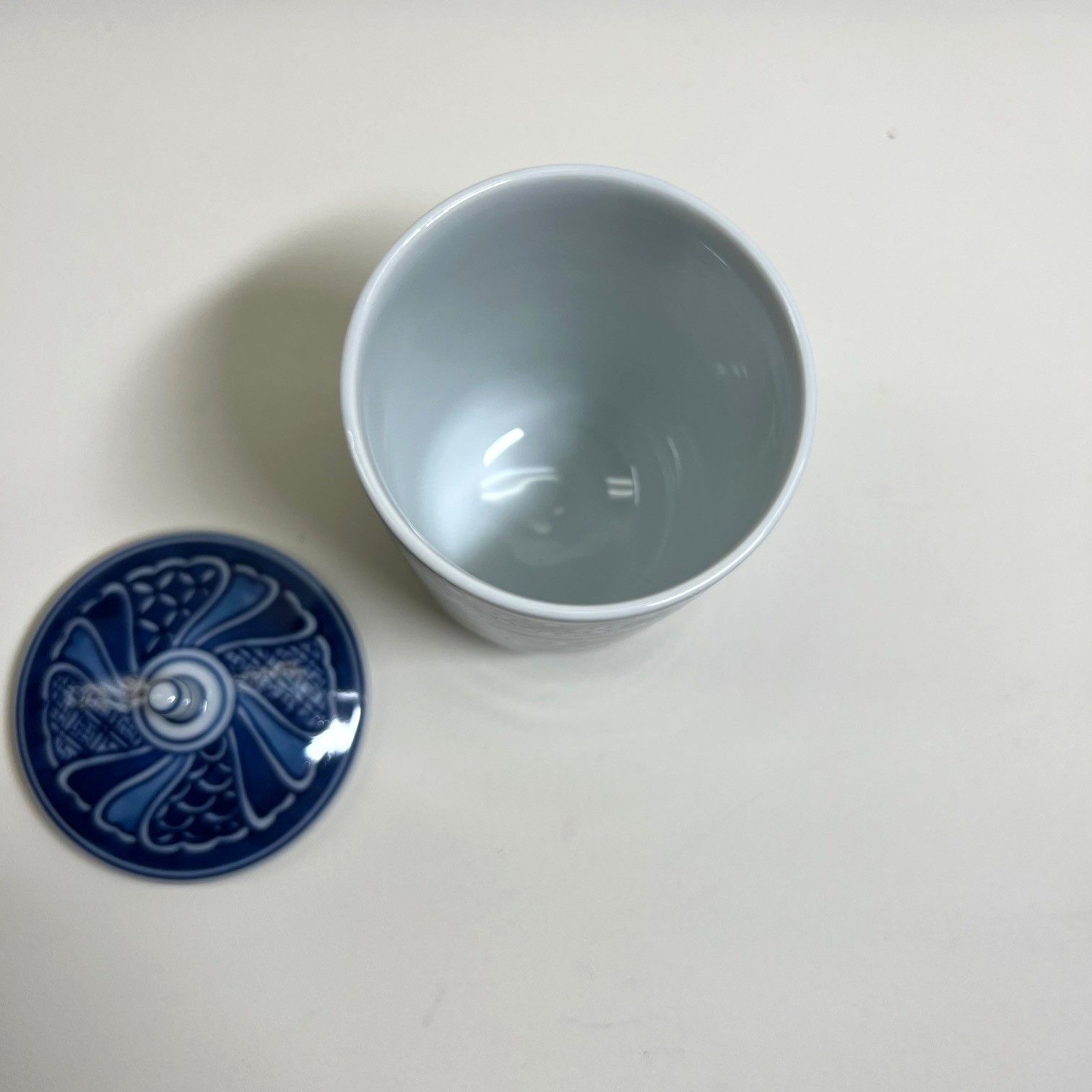 美品】京焼・清水焼の祥瑞蓋付湯呑 2客セット - メルカリ