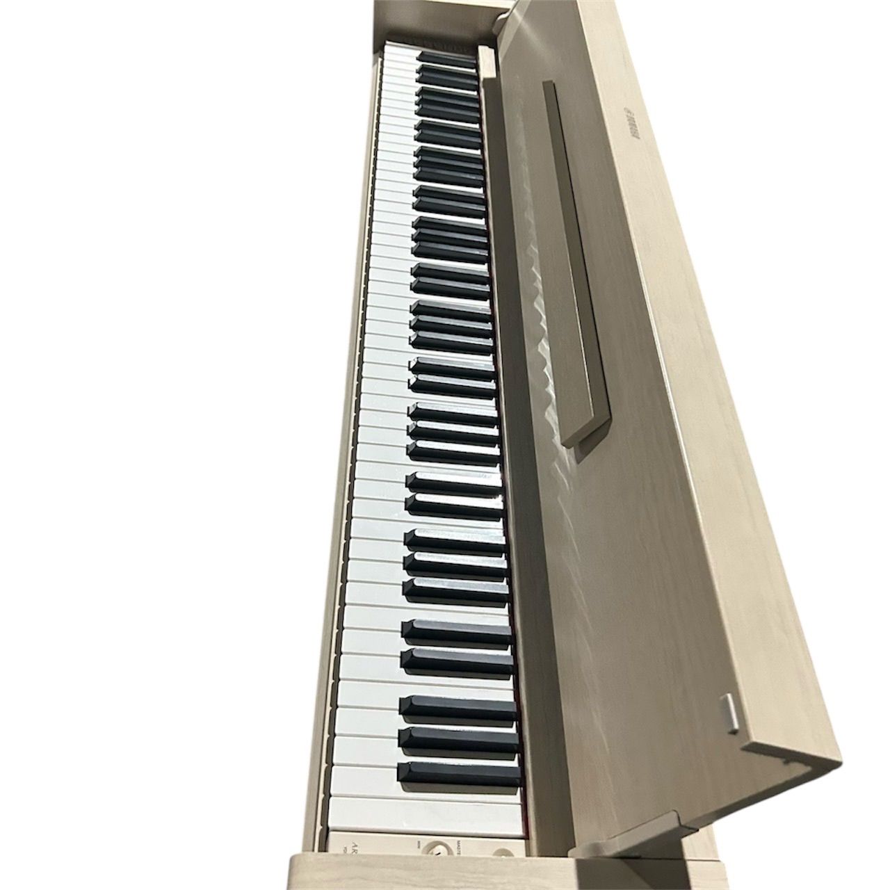 【名古屋引取】YAMAHA ARIUS 電子ピアノ（椅子付）美品 ヤマハ88鍵盤 YAMAHA ARiUS 88鍵電子ピアノ 黒色 椅子付き 引き取りのみのご対応