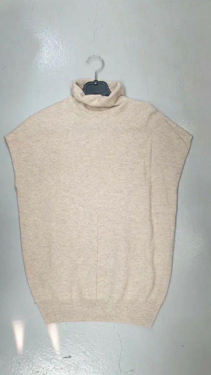 Basileia カシミア SI ベスト