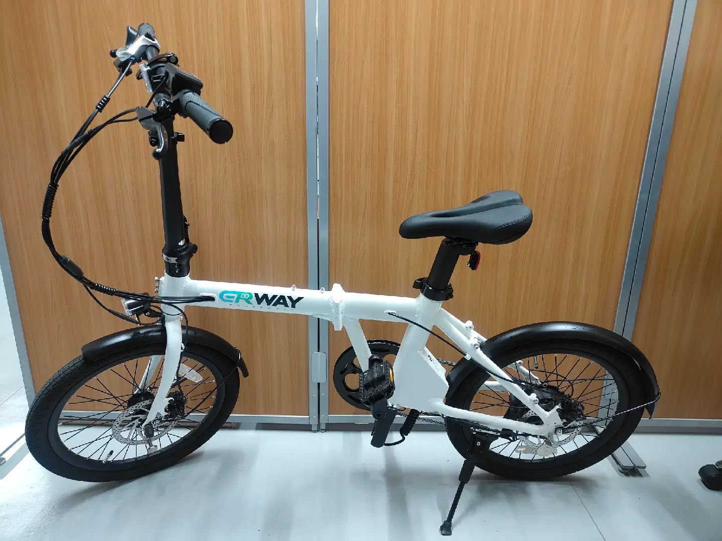 歳末SALE開催中！電動アシスト自転車ERWAY A01ホワイト 夏の大感謝祭