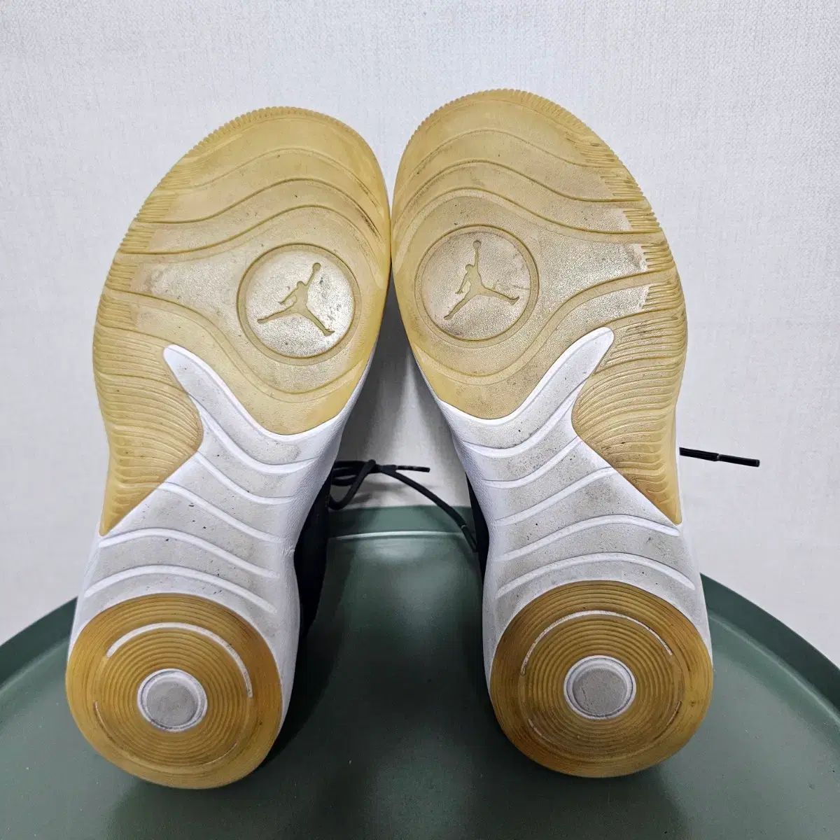 バスケシューズ 129