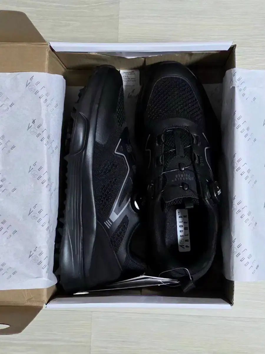 ダイアル スニーカー