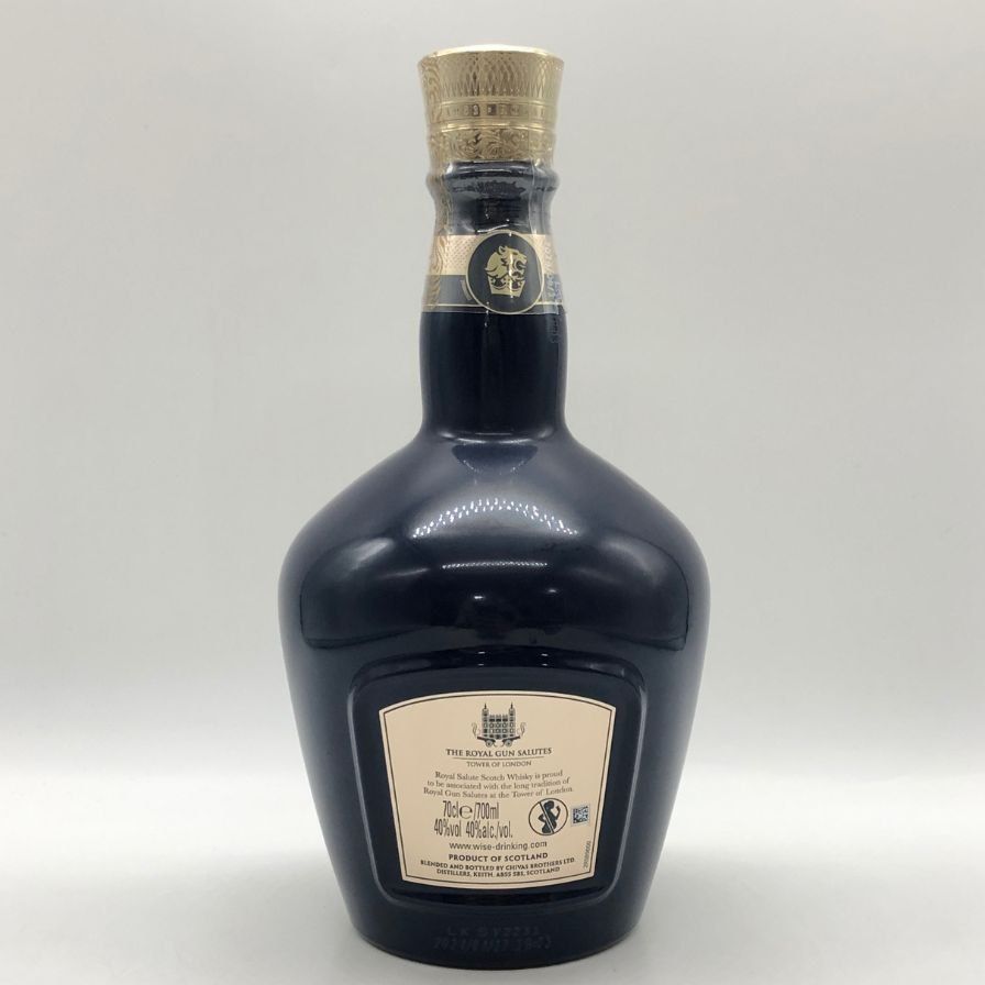 ロイヤルサルート 21年 青陶器ボトル 未開栓 700ml - メルカリ