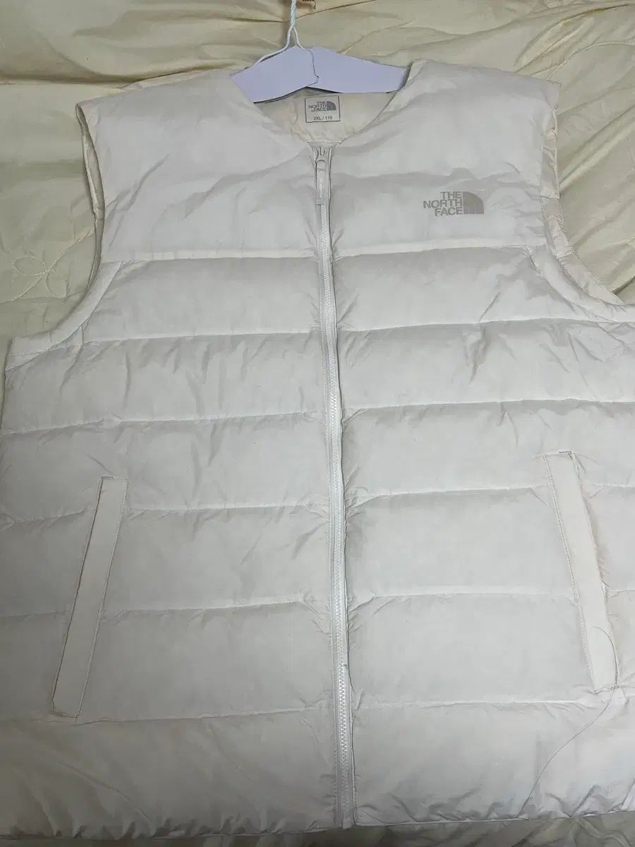 THE NORTH FACE ザノースフェイス ダウンベスト ライトベージュ