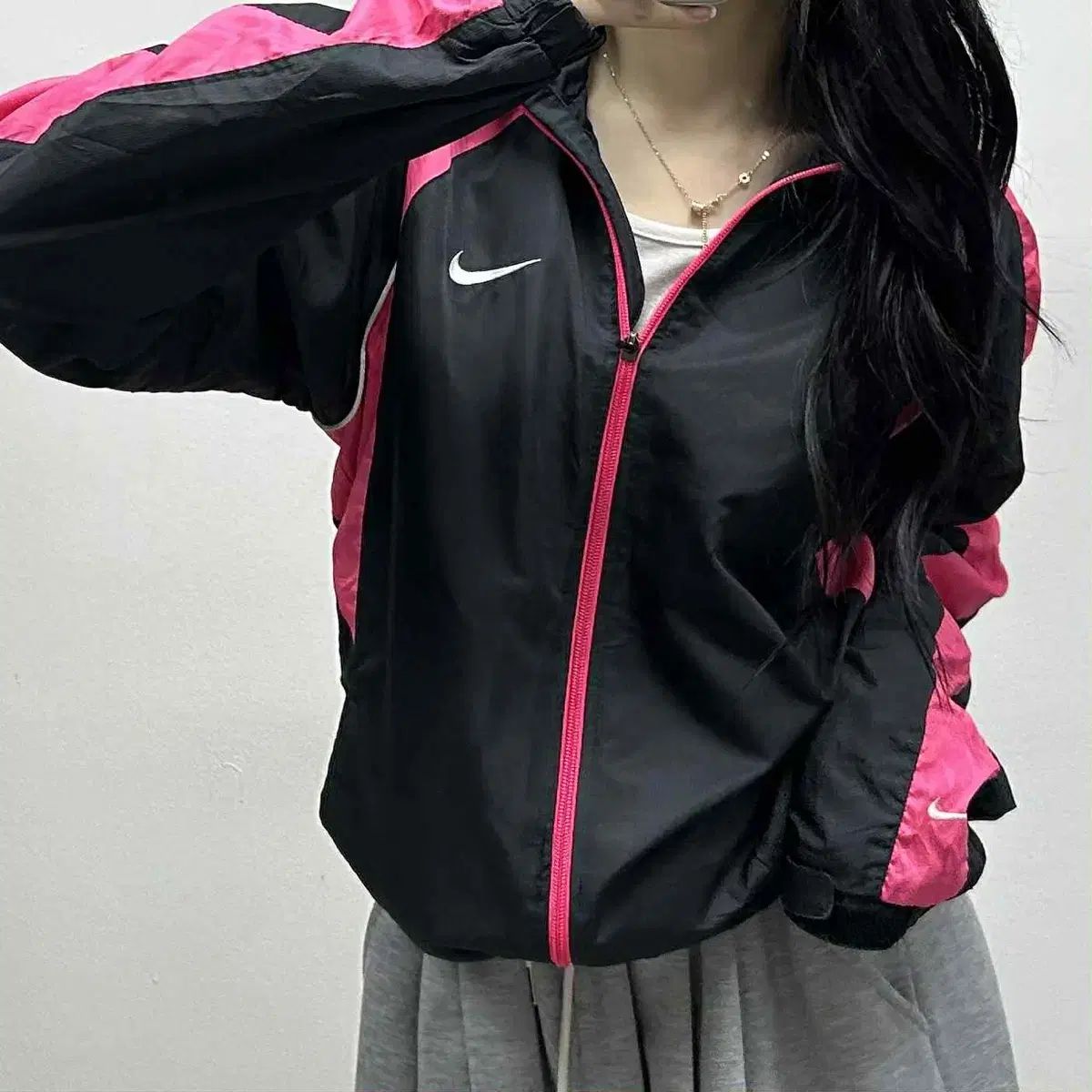 Nike ウィンドブレーカー ピンク/ブラック NIKE - 希少 NIKE ナイキ ウィンドブレーカー エアマックス Mの通販 by