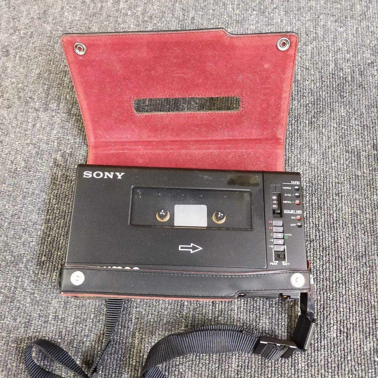 通電 済 再生不明 SONY WALKMAN WM-D 6 業務用 カセットレコーダー ケース付