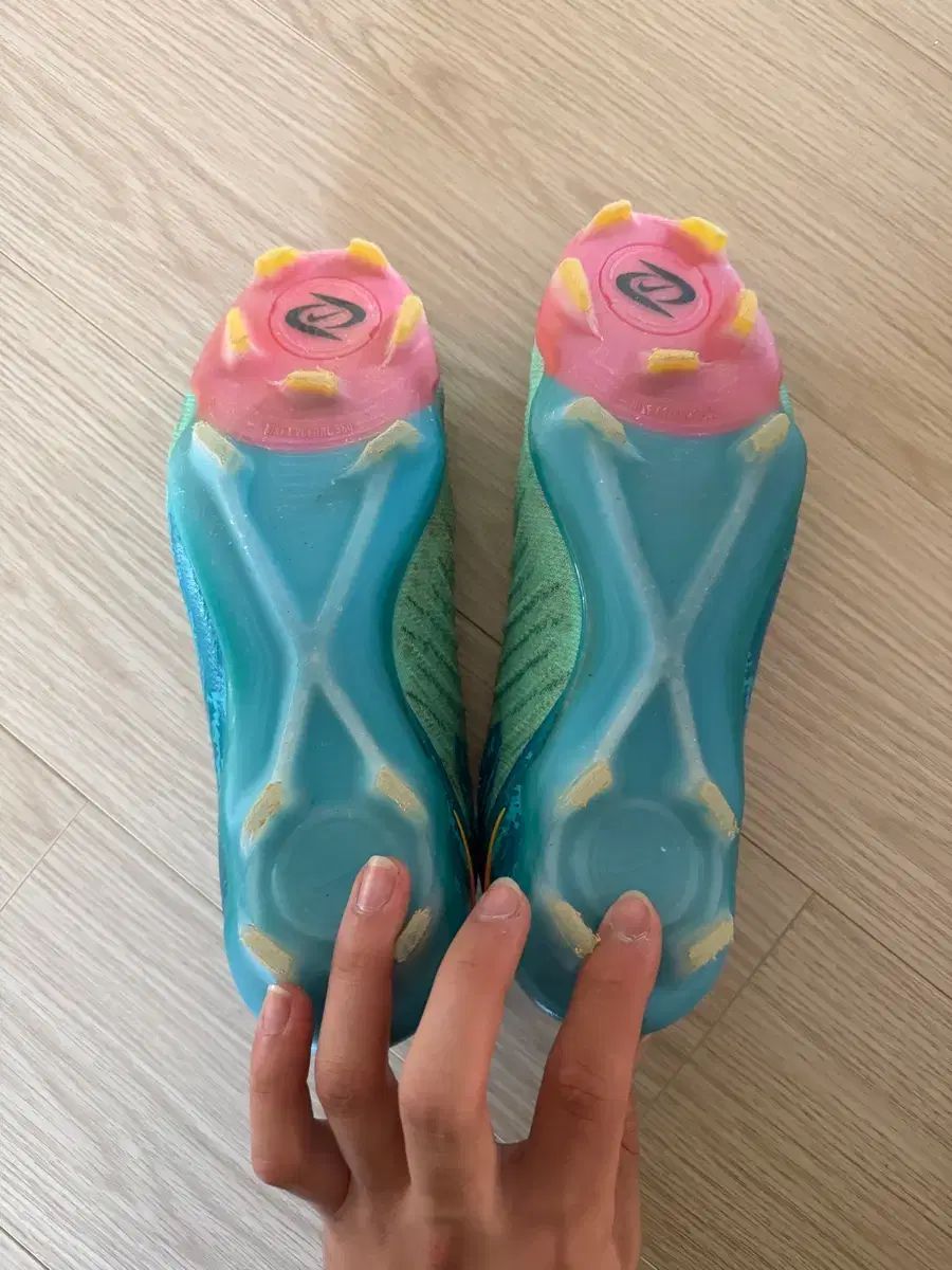 ナイキ サッカーシューズ